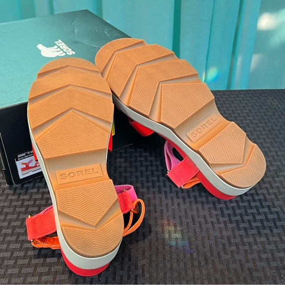 Sorel Joanie IV Ankle Strap Wedge, Size 10. New in box. - Picture 4 of 5